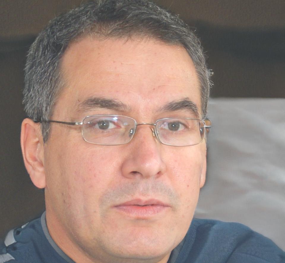 Portrait de Théodore Montclair, expert en finance d'entreprise